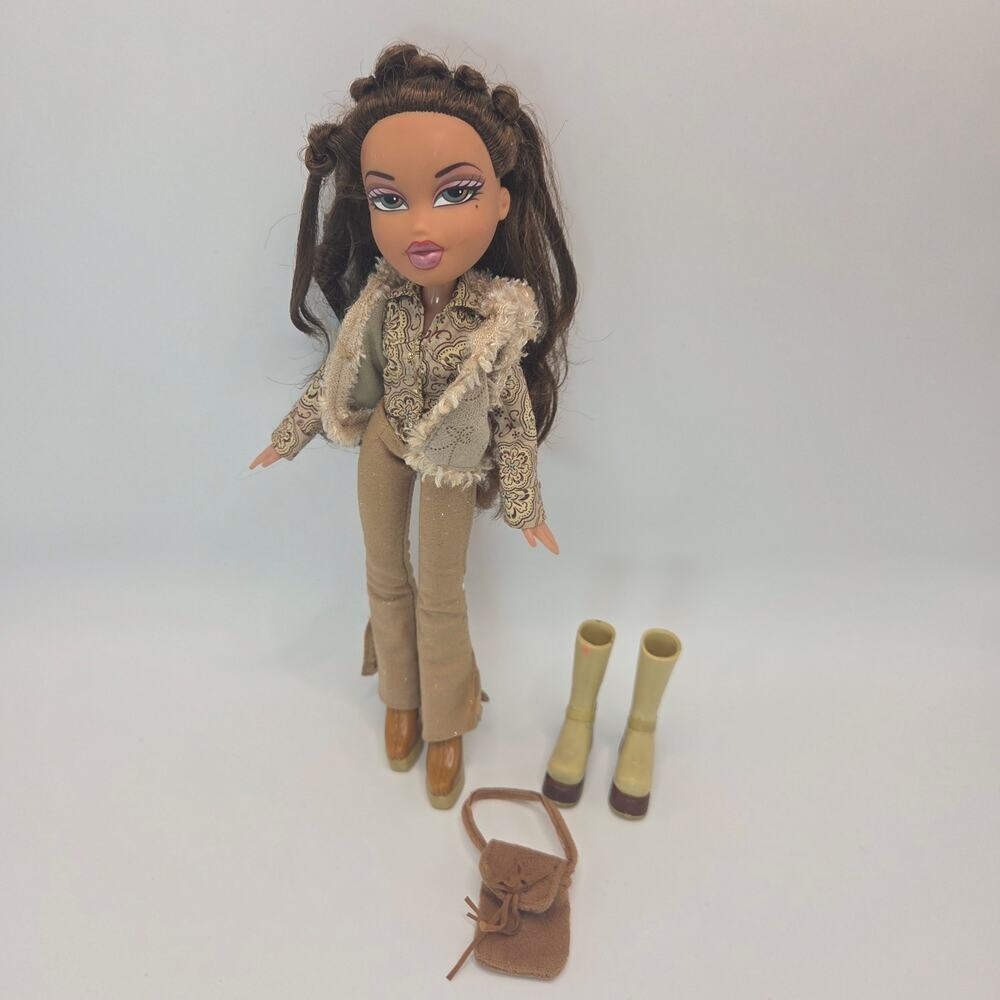 Vintage 2003 Bratz Style It! 1st Edition Yasmin with Original Outfit